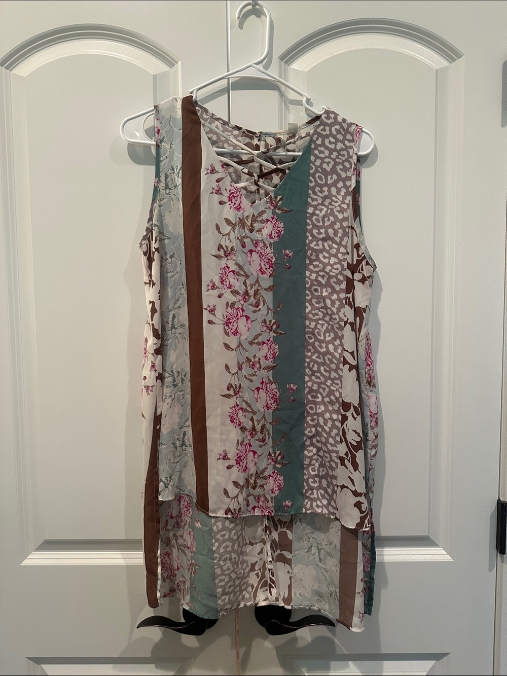 Sleeveless Floral Stripe Blouse with Lace-Up Back - Multi